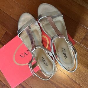 Vaneli "Edred" Sandals, Sz 8.5N, Rose Gold